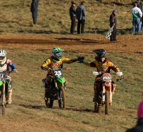 В Ошмянах прошел 2-й этап Открытого чемпионата Беларуси по мотокроссу: фоторепортаж