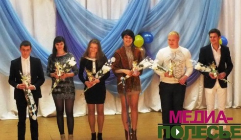 Работников культуры с профессиональным праздником поздравили «Белорусы»