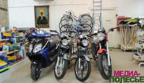 Столинский универмаг распахнул свои двери