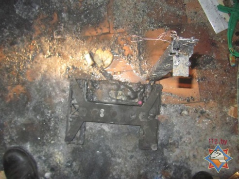 В деревне Репля сгорел магазин