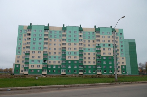 В новостройке течёт крыша: трещины на стенах, лужи на полу