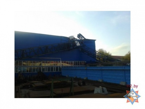 В Солигорске опрокинулся башенный кран, пострадали три человека, один из которых в реанимации