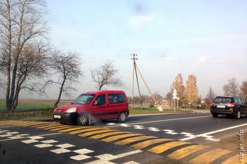 Про «полицаев» на трассе и видео про неуступчивые грузовики «на Штанах»