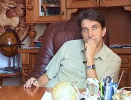 Владимир Захаров: «Не идет никакой распродажи. Я просто дружу с калькулятором» Владимир Захаров: «Не идет никакой распродажи. Я просто дружу с калькулятором»