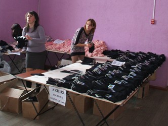Канфіскат, ці ўсё па 40… З буйнай партыяй тавару, які планавалася збыць ганцаўчанам, прыйшлося растацца жыхару Мінска. Канфіскат, ці ўсё па 40… З буйнай партыяй тавару, які планавалася збыць ганцаўчанам, прыйшлося растацца жыхару Мінска.