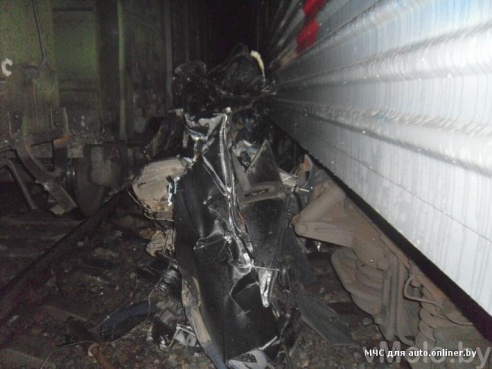 Ужасная авария на железнодорожном переезде в Олехновичах (фото, видео)