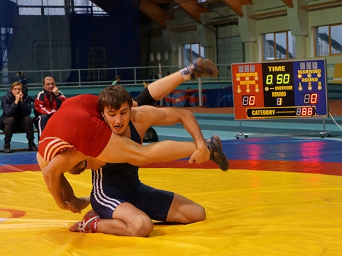 Более 160 юных борцов из Беларуси, Польши и Молдовы собрал в Могилеве турнир по вольной борьбе памяти Королева