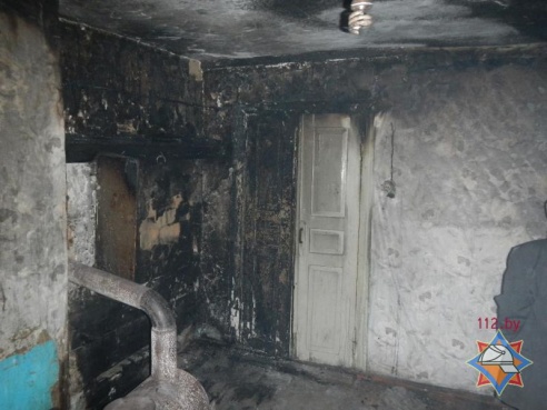 Пенсионер в Речицком районе сам тушил пожар и получил ожоги рук (фото)