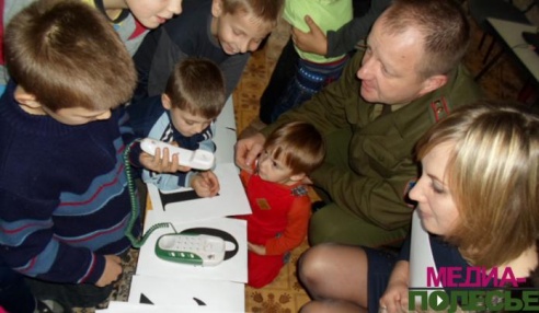 Волонтёры помогают учиться безопасности