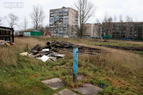 В Могилёве 10 семей живёт прямо на стройке будущего Евроопта