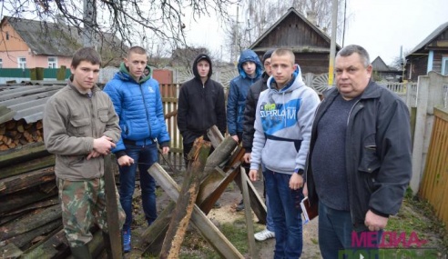 Патриоты из политехнического колледжа учатся на примере ветеранов