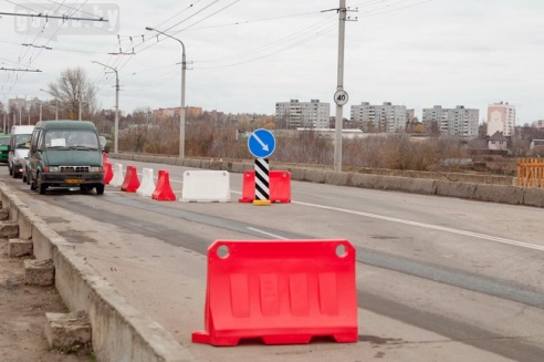 Шмидтовский мост временно открыли для легковых машин и маршруток