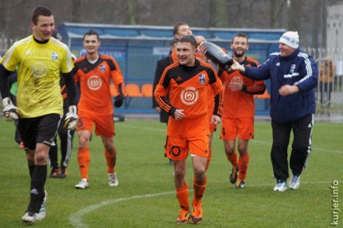 После матча с «Витебском» «Слуцк» досрочно стал Чемпионом и получил право выхода в высшую лигу (+фоторепортаж)