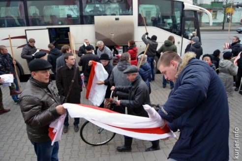 Митинги в Слуцке, посвящённые годовщине Слуцкого восстания (фоторепортаж и видео)