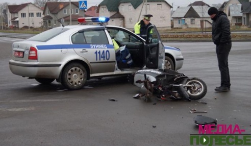 Лунинчанин на мопеде, попавший под «Фольксваген-Транспортёр», родился в рубашке