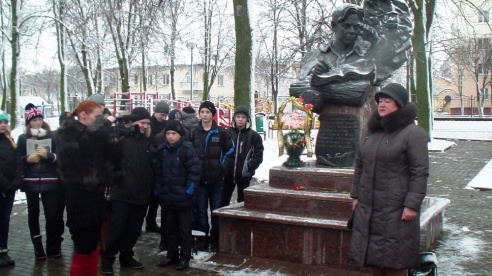 Короткевич собрал людей