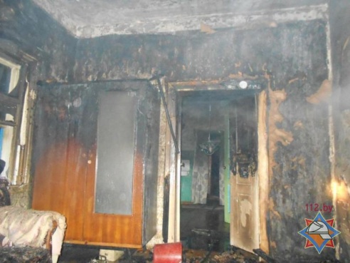 Пенсионерка погибла на пожаре в Калинковичах (фото)