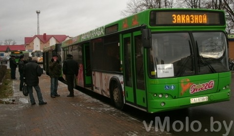 Некоторые городские автобусы сегодня возят людей до Красного