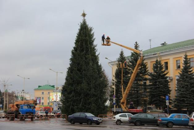 елка в барановичах. елка барановичи. елка в щелково 2020 на площади ленина. елка в барановичах. елка в барановичах.