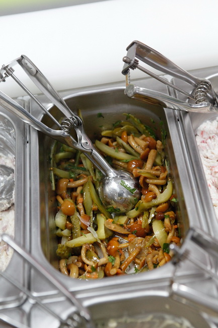 Могилевчанин прошёл путь от упаковщика овощей в Норвегии до хозяина кафе в Могилёве