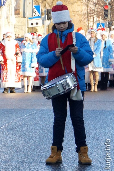 Шествие Дедов Морозов-2013 в Слуцке. Фоторепортаж