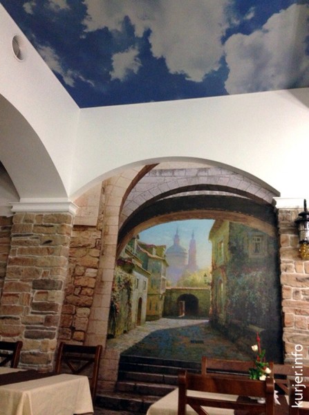 Кафе «Старый город» открыло двери для всех посетителей Кафе «Старый город» открыло двери для всех посетителей