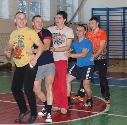 В СШ №1 г. п. Лиозно прошло спортивное мероприятие накануне дня борьбы со СПИДом