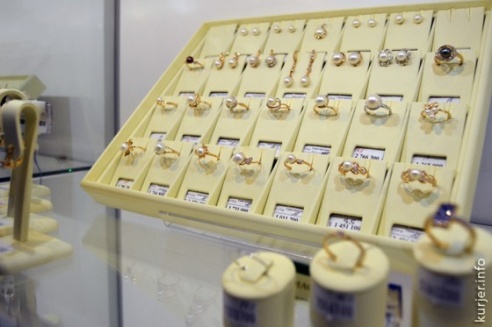 В Слуцке открылся ювелирный магазин «Славия»