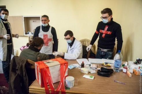 Евромайдан: Кличко ведет тысячи демонстрантов на штурм администрацию президента