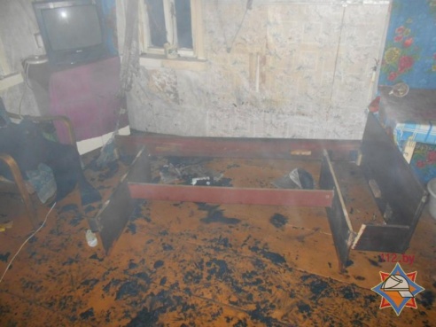 В Калинковичском районе на пожаре погиб мужчина (фото)