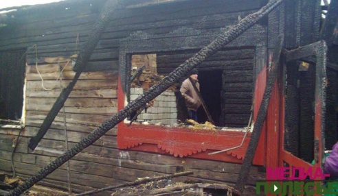 В Мелеснице семья осталась без крыши над головой