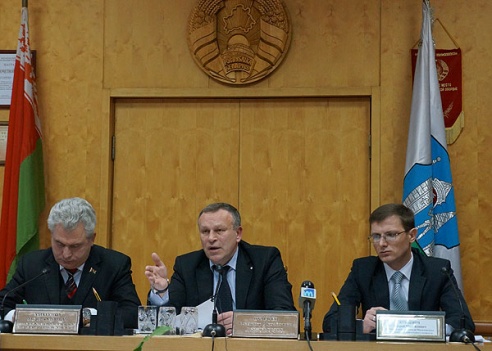 Председатель Моггорисполкома Владимир Цумарев провел пресс-конференцию для местных и республиканских СМИ