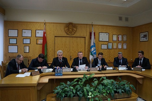 Председатель Моггорисполкома Владимир Цумарев провел пресс-конференцию для местных и республиканских СМИ