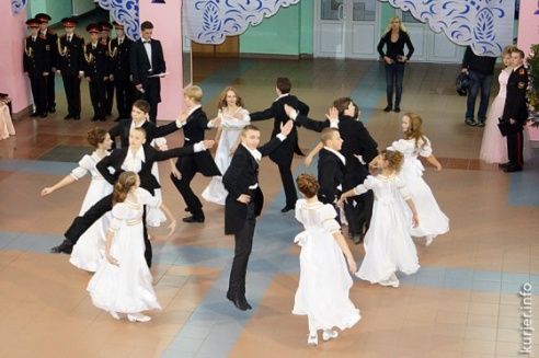 В Слуцке прошёл новогодний кадетский бал