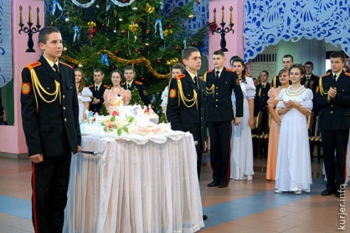 В Слуцке прошёл новогодний кадетский бал