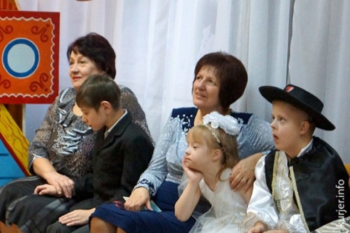 Зимний праздник в коррекционном центре: Новый год он для всех