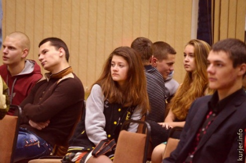 Новогодний вечер в слуцкой СШ №8