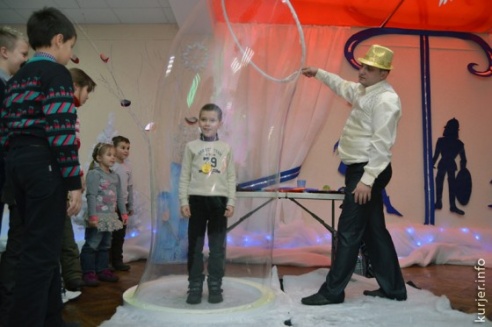 В Слуцке прошёл областной благотворительный новогодний праздник