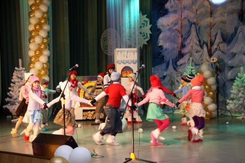 29 и 30 декабря на сцене поставского РДК показали музыкальную сказку «По щучьему велению» (фоторепортаж)