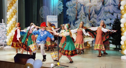 29 и 30 декабря на сцене поставского РДК показали музыкальную сказку «По щучьему велению» (фоторепортаж)