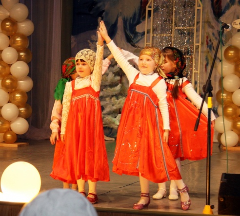 29 и 30 декабря на сцене поставского РДК показали музыкальную сказку «По щучьему велению» (фоторепортаж)