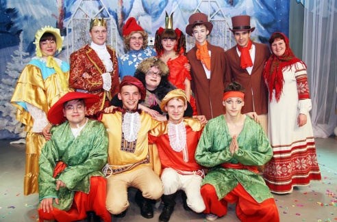 29 и 30 декабря на сцене поставского РДК показали музыкальную сказку «По щучьему велению» (фоторепортаж)