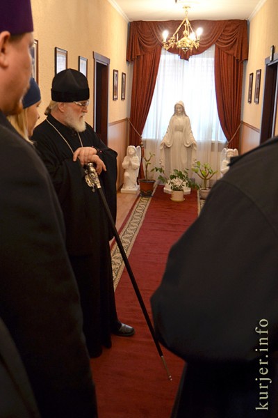 Во время своего визита в Слуцк Владыка Павел освятил место строительства храма