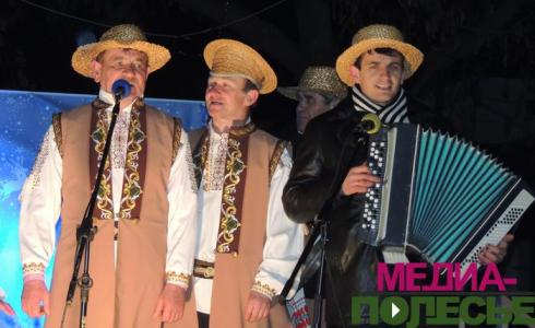 Давид-городокские «Коники». Репортаж с уникального праздника