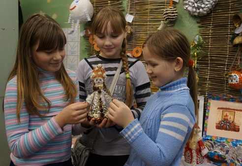 Более 100 детских работ представлено на выставке-конкурсе зимнего букета в Могилеве