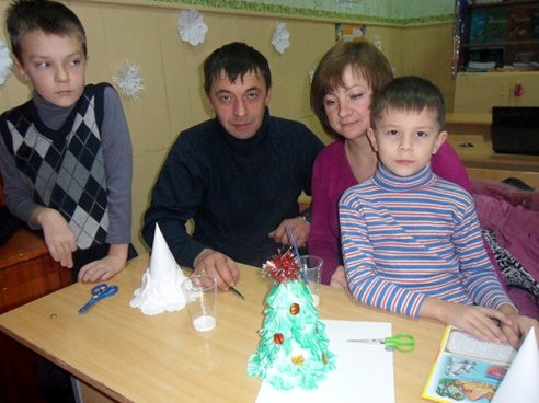 НЕРАЗЛУЧНЫЯ СЯБРЫ – ДАРОСЛЫЯ І ДЗЕЦІ, АЛЬБО НАВАГОДНІ МАРАФОН