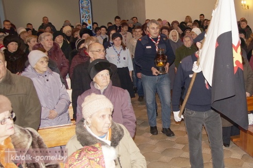 К Рождеству огонь из Вифлеема доставили в Гомель (фото)