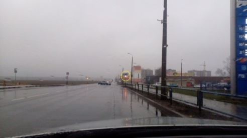 «Перехватчик» из Речицы пожаловался на то, что знак закрывает красную секцию светофора (фото)