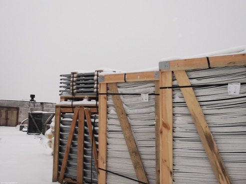 Светлогорская птицефабрика: завезенное для модернизации оборудование годами простаивает под открытым небом (фото)