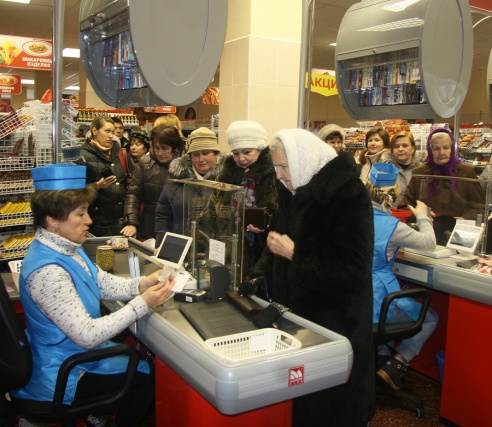 У Паставах адкрылі першы ў раёне магазін “тысячнік” (+ фота)